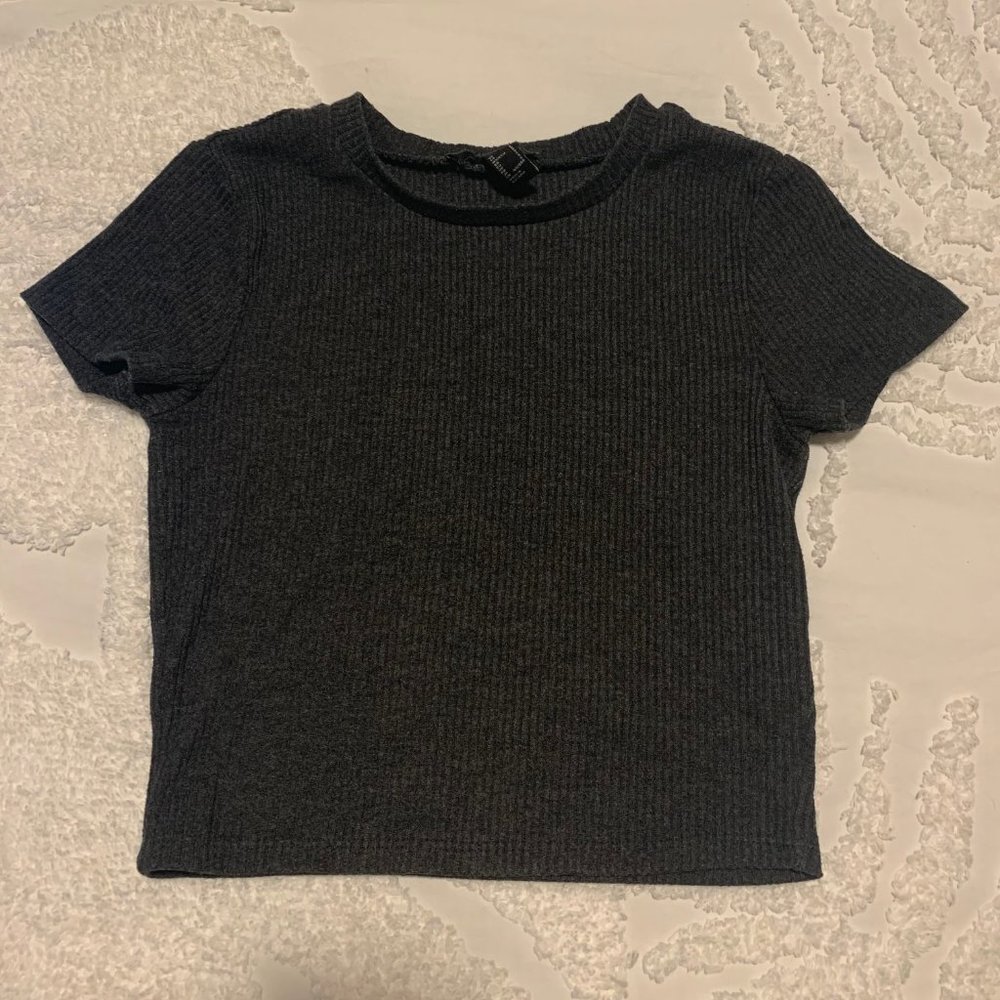 Black Pattern Forvever 21 Shirt (cropped)
